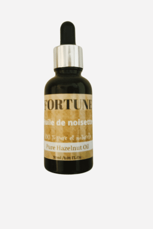 زيت البندق العضوي المعصور على البارد